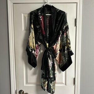 Soma Short Robe - Size L/XL